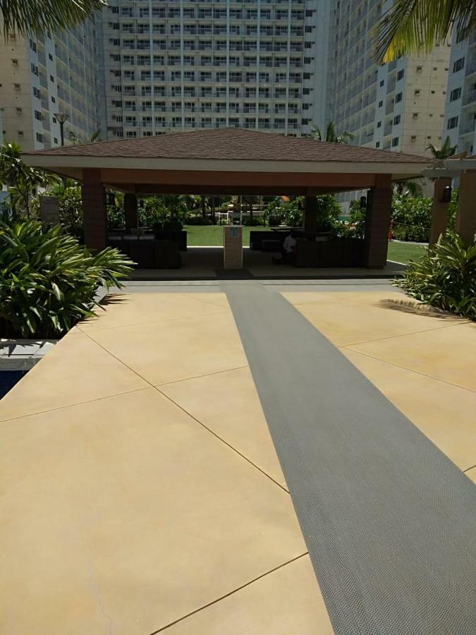 Shore Residences Moa Manila Eksteriør billede