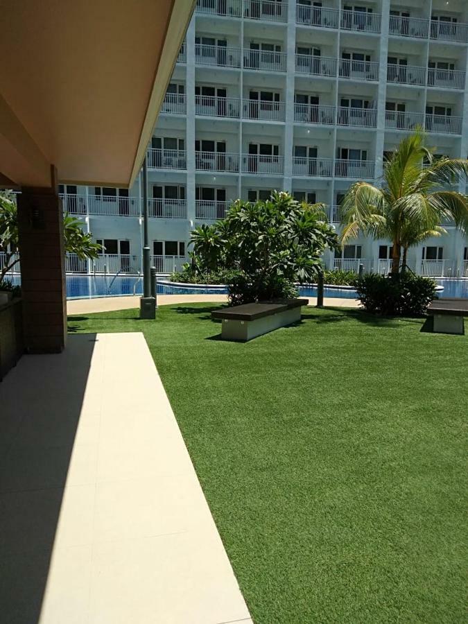 Shore Residences Moa Manila Eksteriør billede